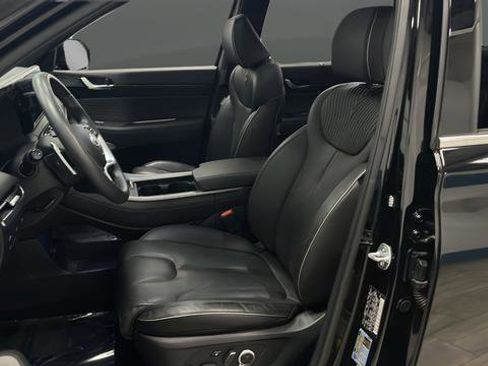 Used 2024 Hyundai Palisade Calligraphy image 9
