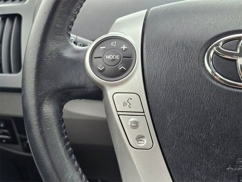 Used 2010 Toyota Prius One image 17