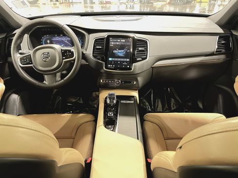 Used 2023 Volvo XC90 B6 Ultimate w/ Protection Package Premier image 23