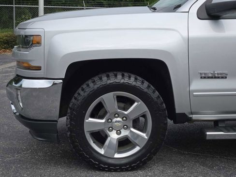 Used 2018 Chevrolet Silverado 1500 LT w/ Texas Edition image 8