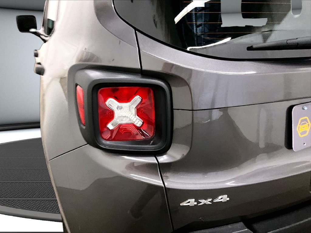 Used 2018 Jeep Renegade Sport w/ Power & Air Group AWD/4WD image 23