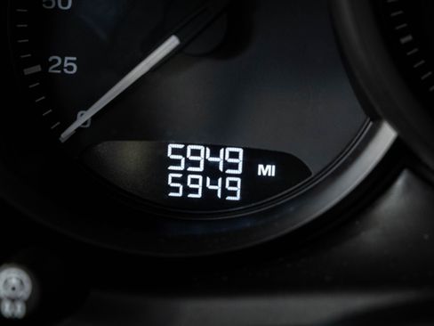 Certified 2026 Porsche Macan AWD/4WD image 12