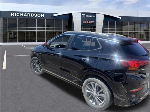 Used 2022 Buick Encore GX Preferred w/ Sport Touring Package FWD image 8