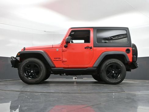 Used 2013 Jeep Wrangler Sport AWD/4WD image 33