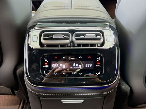 New 2025 Mercedes-Benz S 580 4MATIC Sedan image 27