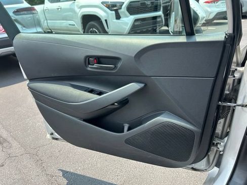 Used 2024 Toyota Corolla LE FWD image 29