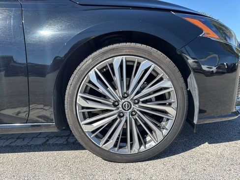 Used 2023 Nissan Altima 2.5 SL FWD image 9