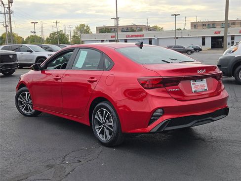 Used 2024 Kia Forte LXS image 16