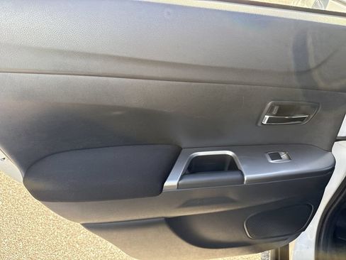 Used 2019 Mitsubishi Outlander Sport ES FWD image 21