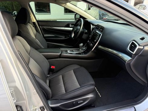 Used 2020 Nissan Maxima 3.5 S w/ Floor Mat Group image 12