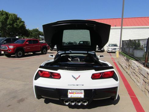 Used 2015 Chevrolet Corvette Stingray Coupe w/ 2LT Preferred Equipment Group RWD image 9
