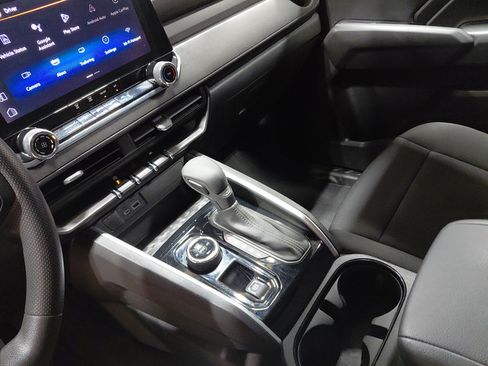 Used 2024 Chevrolet Colorado Trail Boss w/ LPO, Skid Plate Package AWD/4WD image 24