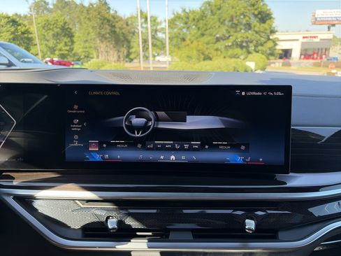 Certified 2024 BMW X5 sDrive40i w/ Premium Package RWD image 27