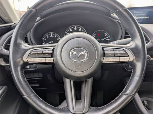Used 2023 MAZDA MAZDA3 s image 18