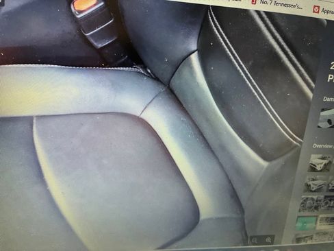 Used 2019 Toyota RAV4 XLE Premium w/ Cold Weather Package AWD/4WD image 7