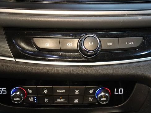 Used 2019 Buick Enclave Premium w/ Experience Buick Package AWD/4WD image 26