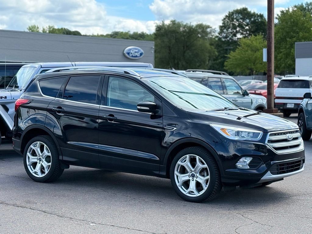 Certified 2019 Ford Escape Titanium AWD/4WD image 31