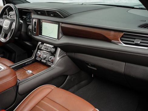 Used 2023 GMC Yukon XL Denali Ultimate image 22