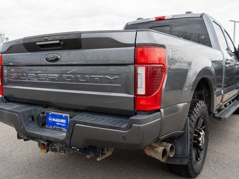 Used 2022 Ford F250 Lariat w/ Black Appearance Package image 6