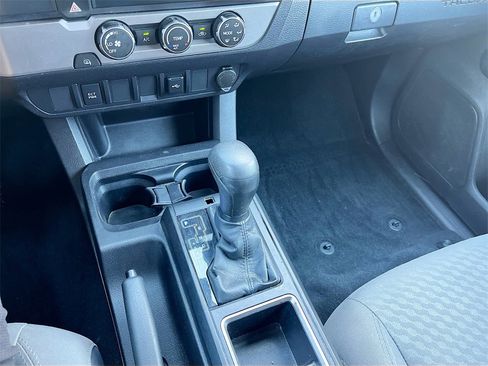 Used 2022 Toyota Tacoma SR image 16