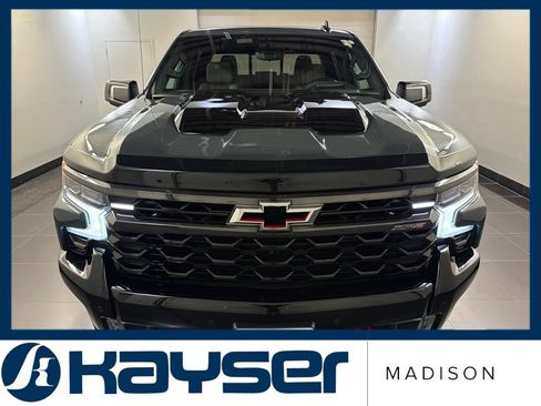 Used 2025 Chevrolet Silverado 1500 ZR2 w/ Technology Package AWD/4WD image 2