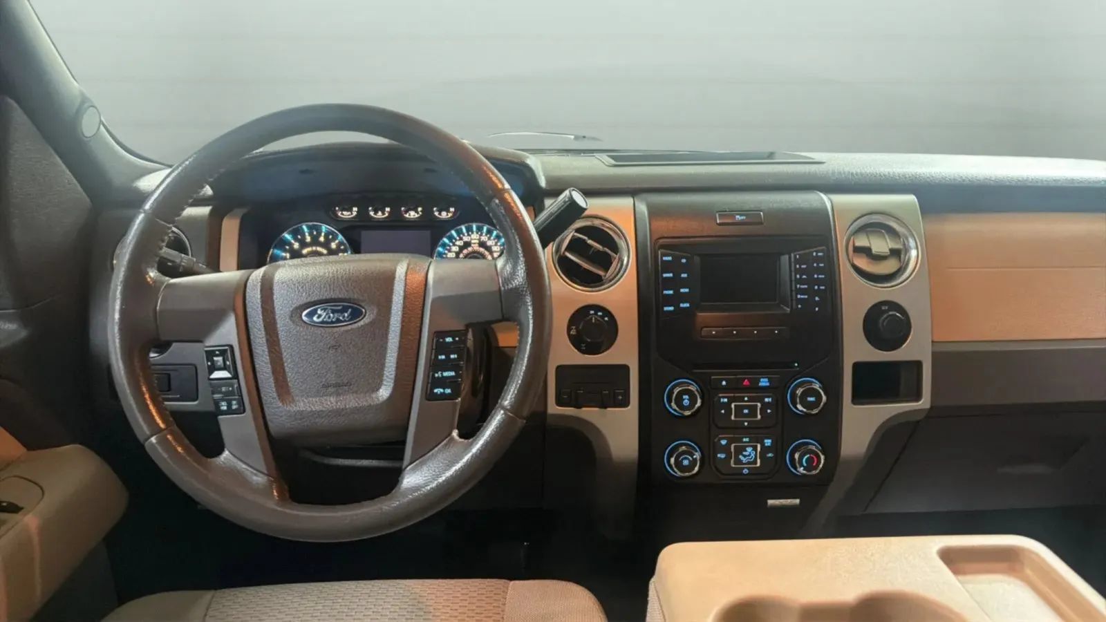 Used 2014 Ford F150 XLT w/ Equipment Group 302A Luxury AWD/4WD image 10