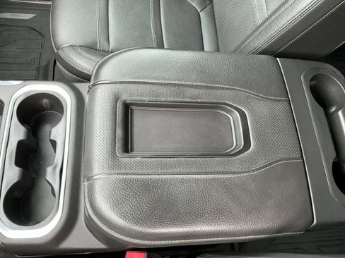 Used 2020 GMC Sierra 2500 Denali w/ Denali Ultimate Package AWD/4WD image 11