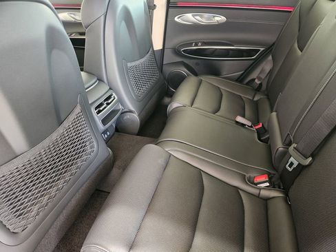 New 2026 Genesis GV70 2.5T AWD/4WD image 22