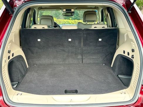 Used 2020 Jeep Grand Cherokee Limited image 27