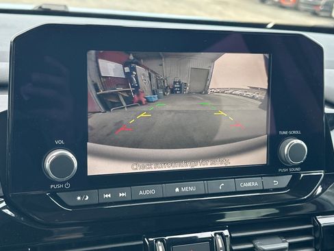 New 2025 Nissan Pathfinder SV image 20