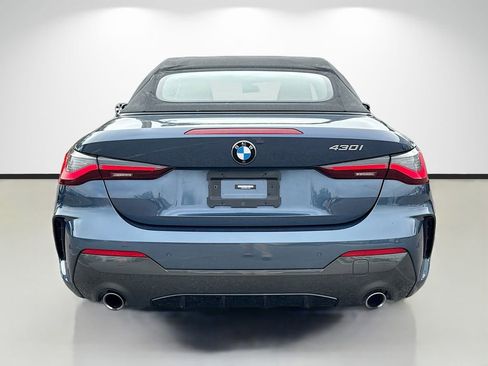 Used 2022 BMW 430i Convertible w/ M Sport Package image 4
