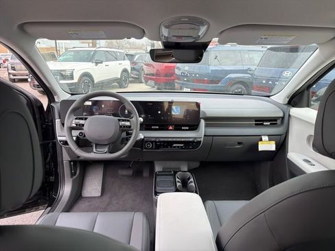 New 2026 Hyundai Ioniq 5 SEL image 17