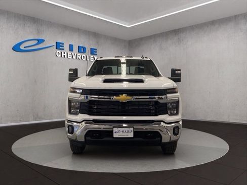 New 2026 Chevrolet Silverado 3500 LT w/ All Star Edition AWD/4WD image 9