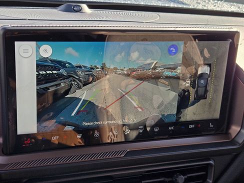 New 2026 Ford Bronco Sport Outer Banks AWD/4WD image 9
