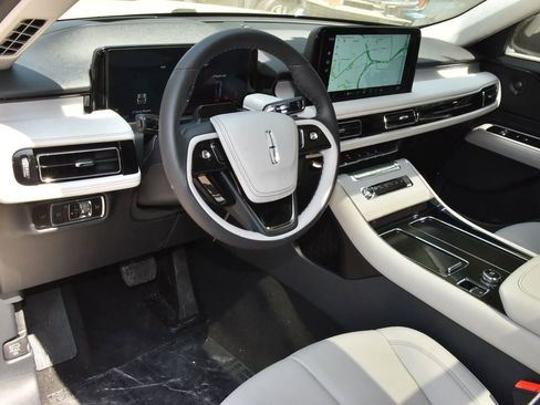 New 2026 Lincoln Aviator Reserve image 34