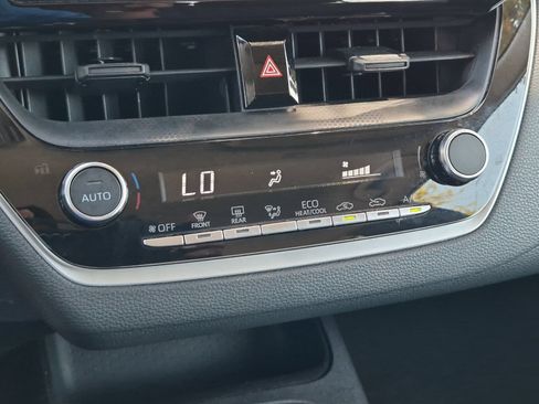 Certified 2025 Toyota Corolla LE FWD image 23