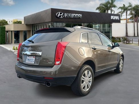 Used 2016 Cadillac SRX Luxury w/ Driver Awareness Package image 3