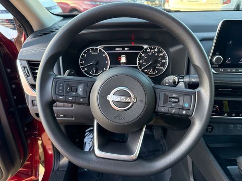 Used 2024 Nissan Rogue SV image 14