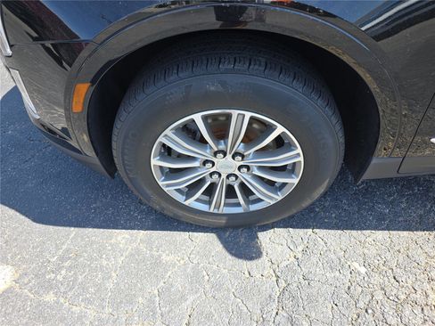 Used 2019 Cadillac XT5 Luxury image 11