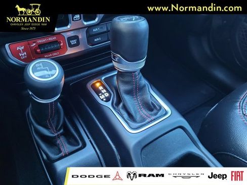 Used 2018 Jeep Wrangler Unlimited Rubicon AWD/4WD image 14