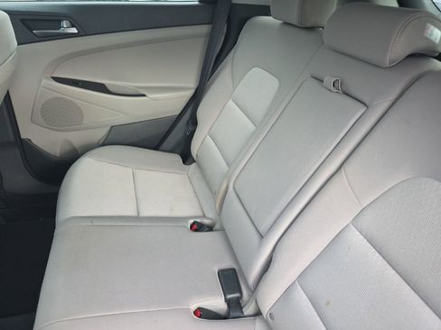 Used 2016 Hyundai Tucson SE image 15