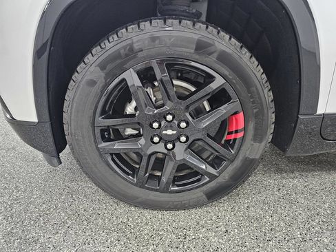 Used 2021 Chevrolet Traverse Premier w/ Redline Edition AWD/4WD image 10