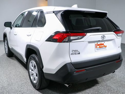 Used 2024 Toyota RAV4 LE FWD image 9