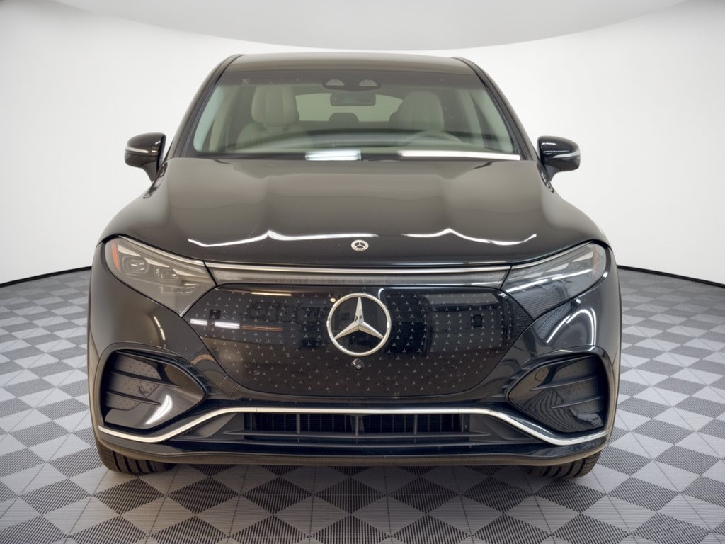 Used 2023 Mercedes-Benz EQS 580 4MATIC SUV image 6
