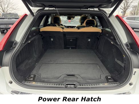 Used 2018 Volvo V90 T6 Cross Country w/ Convenience Package image 13
