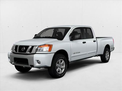 Used 2014 Nissan Titan PRO-4X w/ Pro-4x Luxury Package AWD/4WD image 1