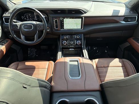 Used 2023 GMC Yukon Denali Ultimate AWD/4WD image 20