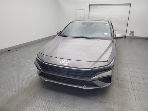 Used 2024 Hyundai Elantra SEL FWD image 15