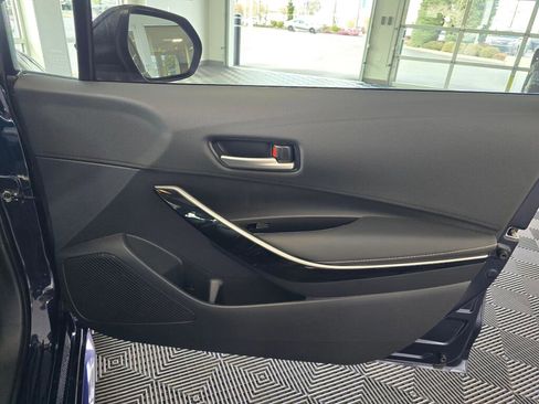 Used 2020 Toyota Corolla XLE w/ Carpet Mat Package (TMS) image 46