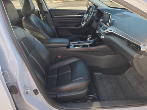 Used 2023 Nissan Altima 2.5 SR image 22